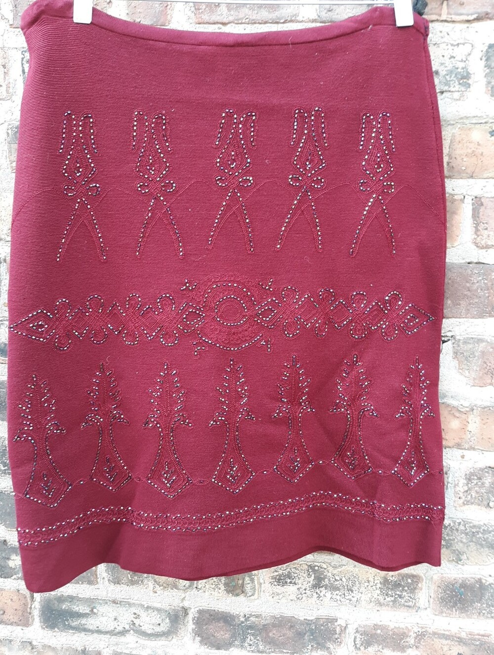 Essendi Burgundy Silk Blend Knit Pencil Skirt Beaded Embroidered Large Flawed